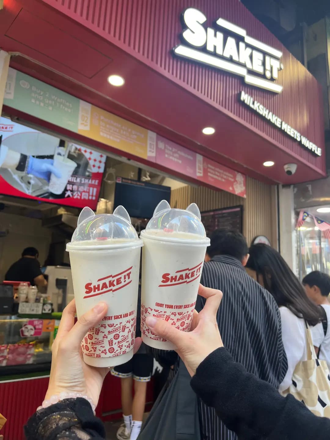 SHAKE!T photo 8