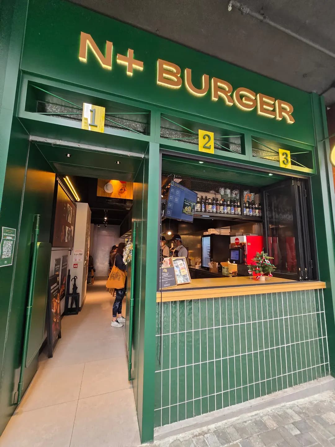 N+ BURGER (景光樓) photo 7
