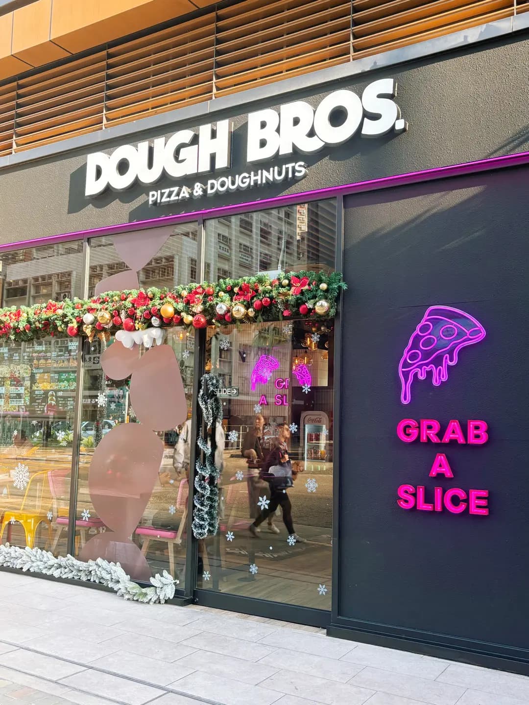 Dough Bros Pizza & Doughnuts (瑜悦) photo 2