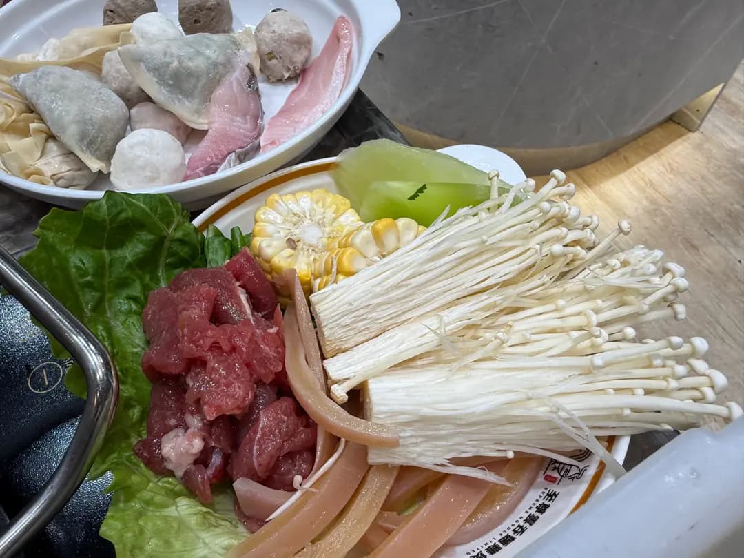 至尊雲吞麵雞煲 photo 1