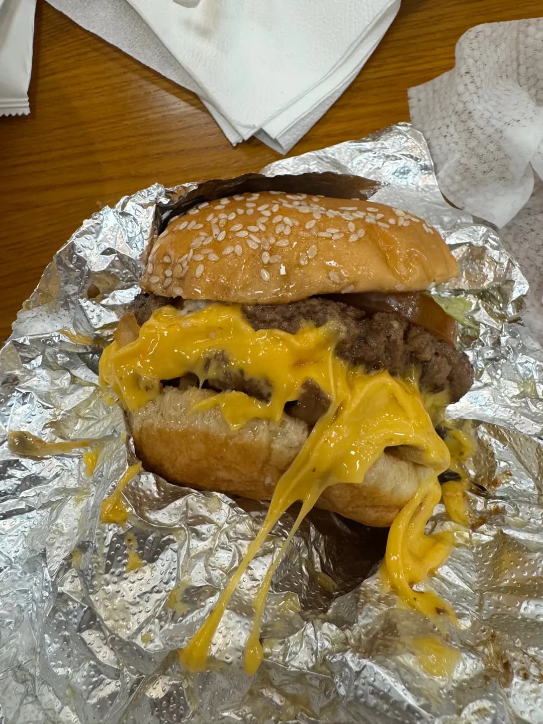 FIVE GUYS photo 4