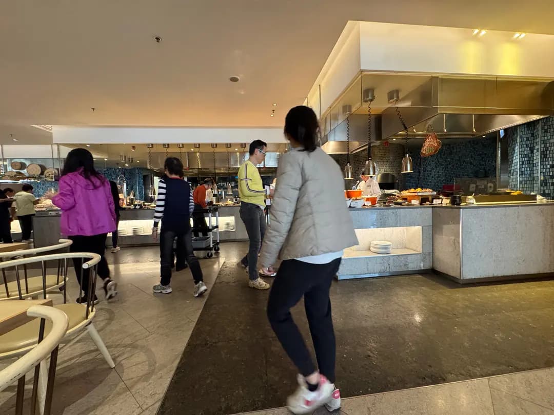 MoMo Café photo 7