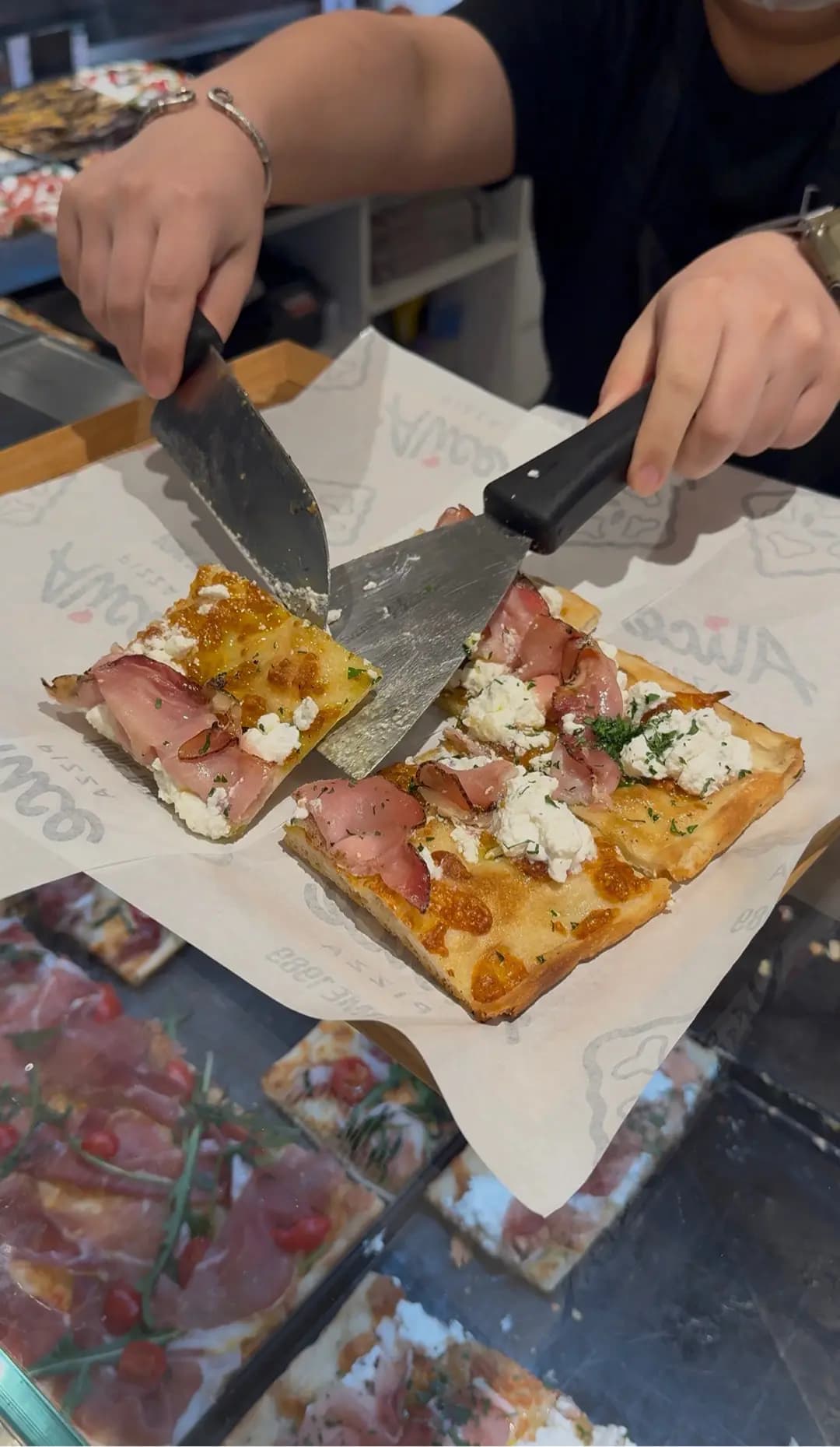 Alice Pizza (寶明大廈) photo 7