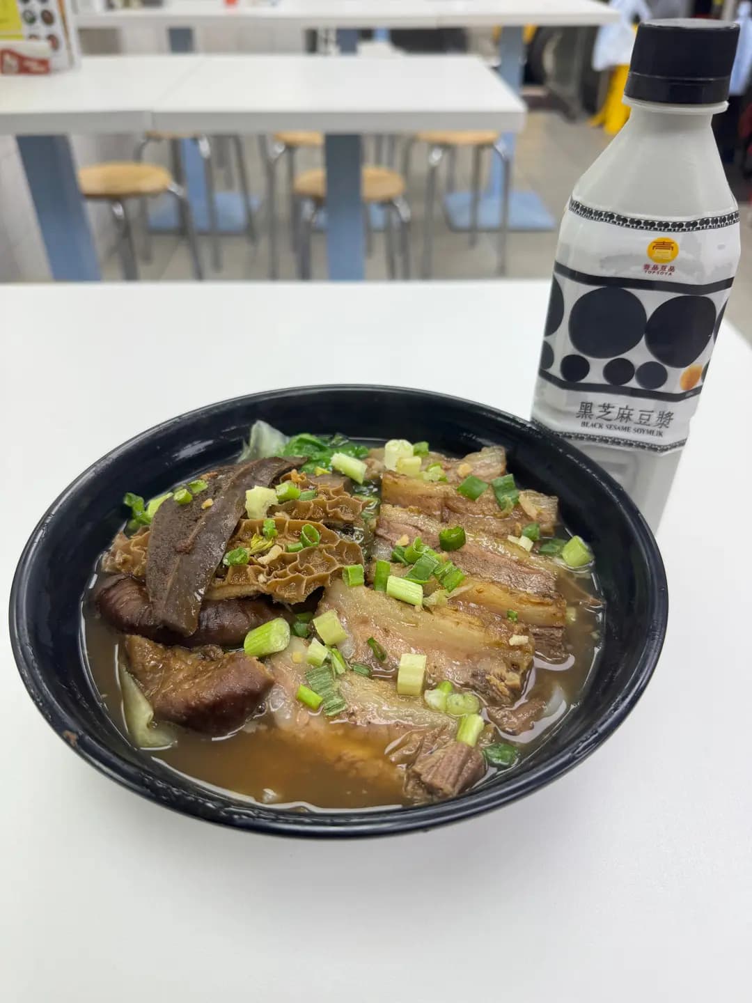 榮光粉麵