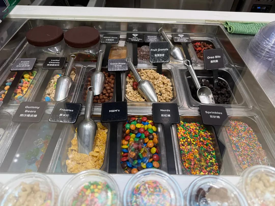 Yo Mama Frozen Yogurt photo 4