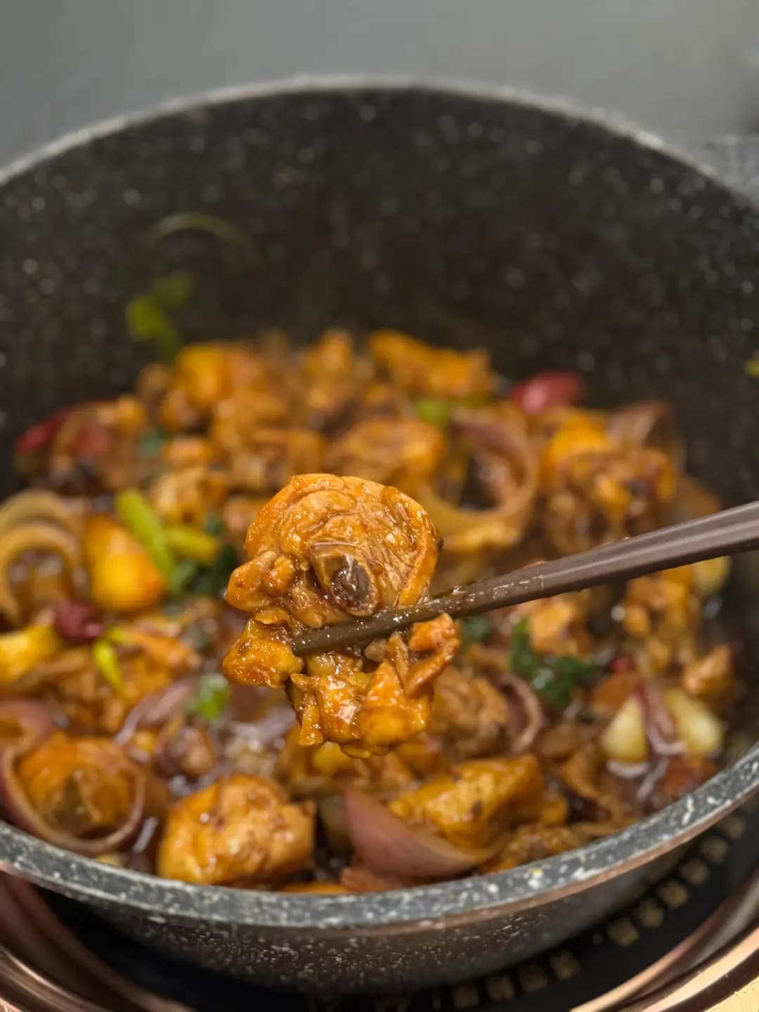 斗滾 (大鴻輝(荃灣)中心) photo 1