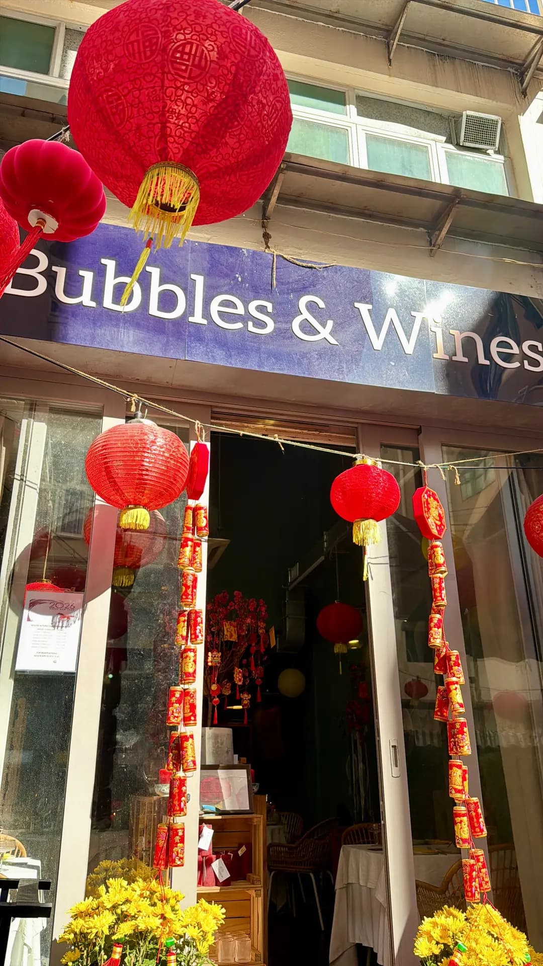 Bubbles & Wines photo 2
