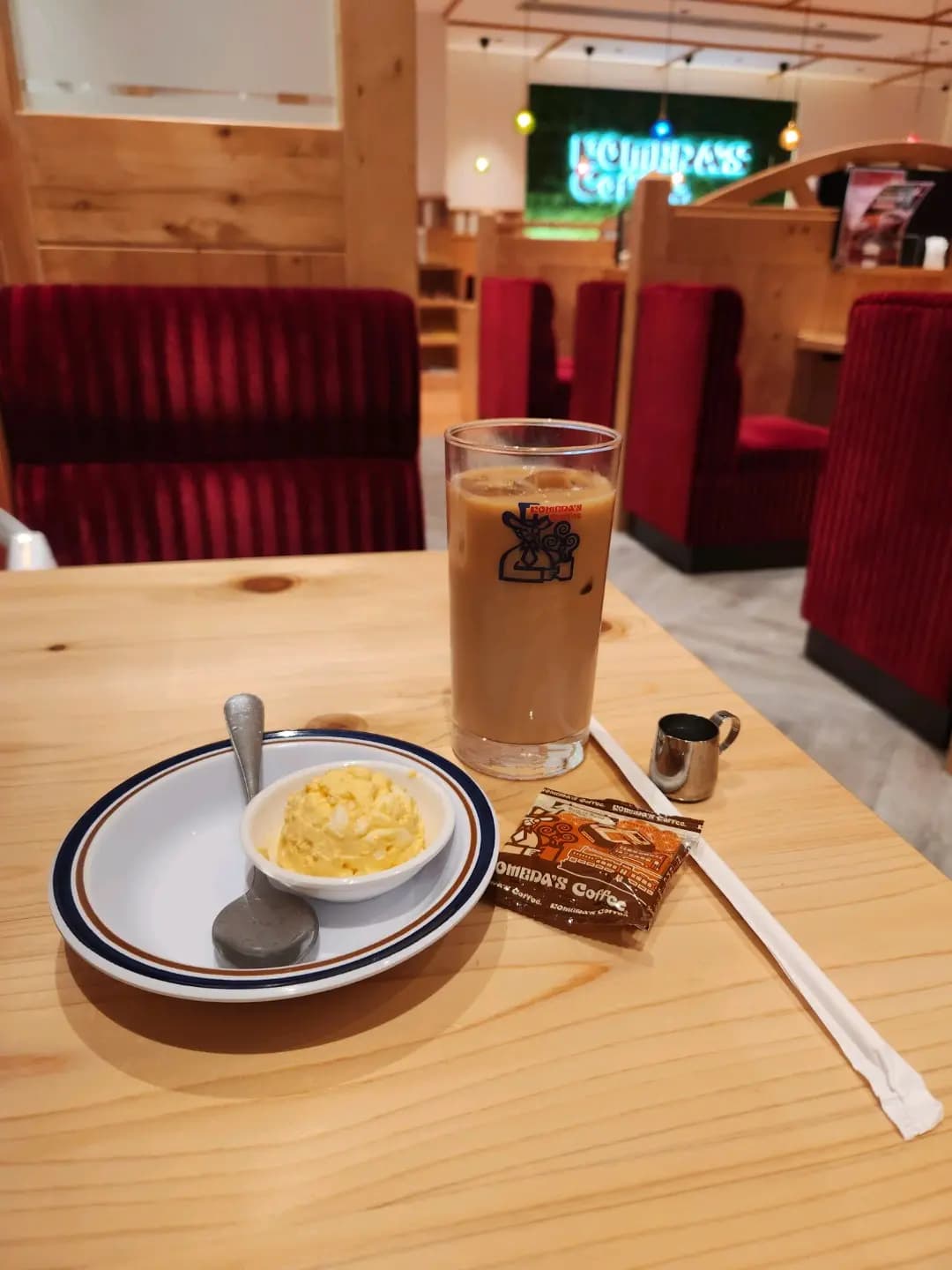コメダ珈琲店 photo 1
