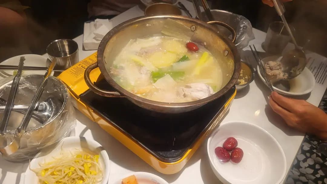 鐘路雞林辣炖雞湯元祖 photo 1