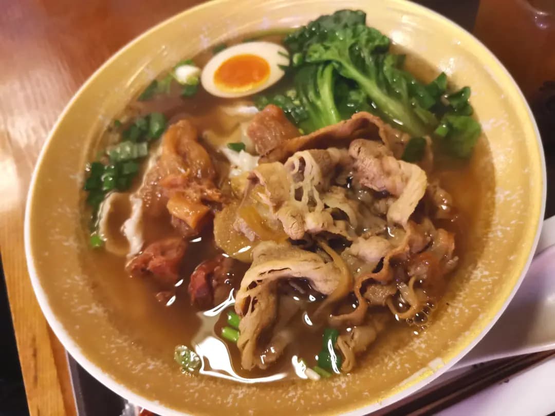 牛響度拌麵 (香港逸東酒店) photo 3