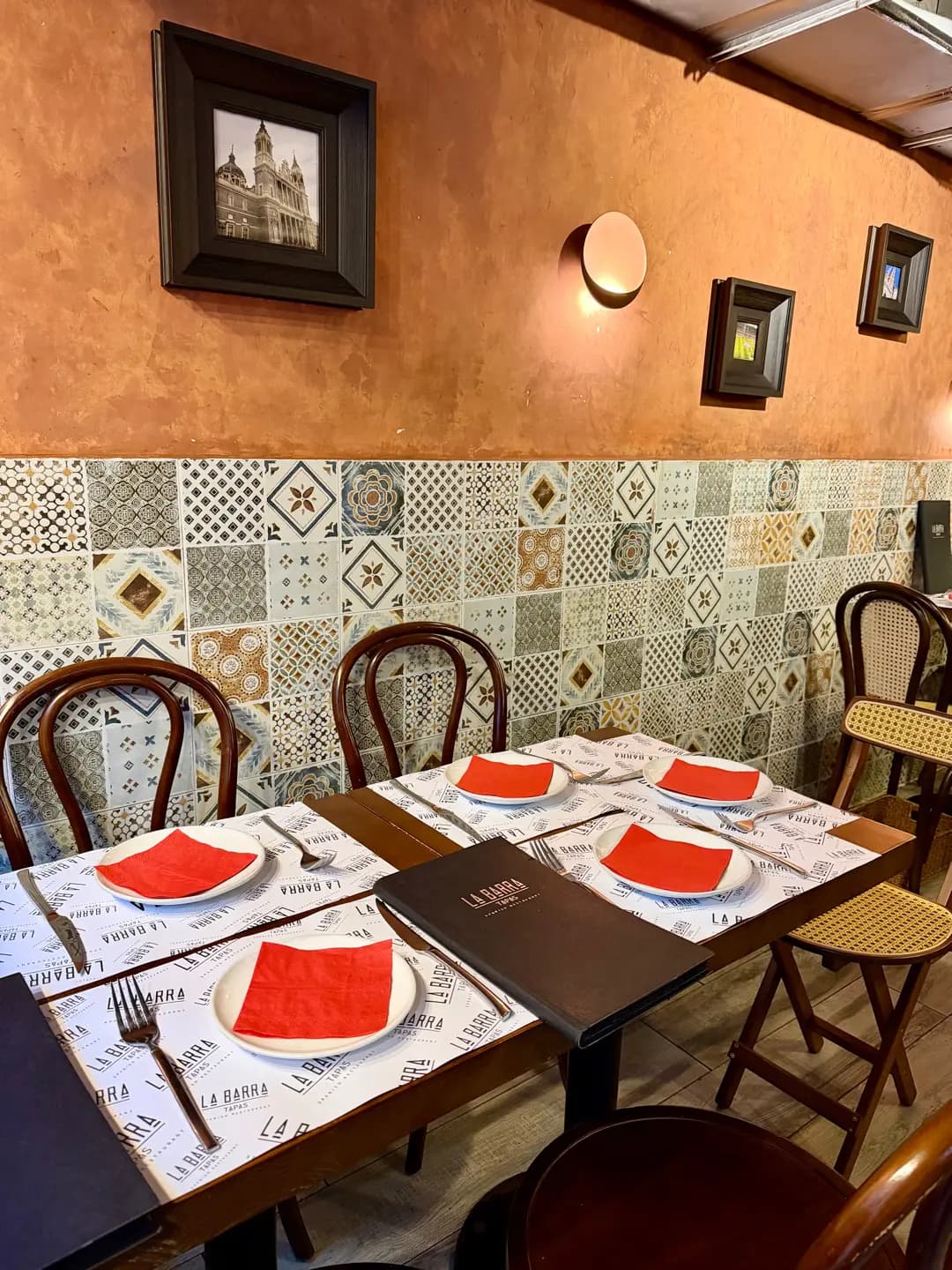 La Barra Tapas Spanish Restaurant photo 4
