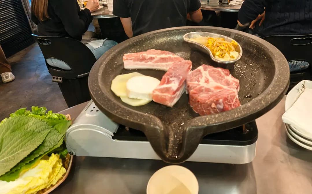 田浦食肉 (和富道) photo 1