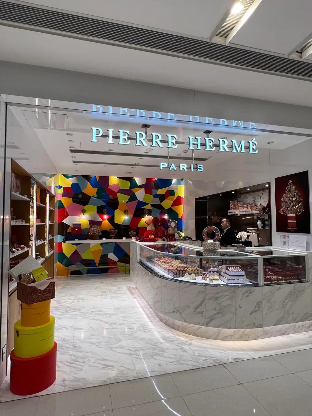 Pierre Hermé Paris photo 7