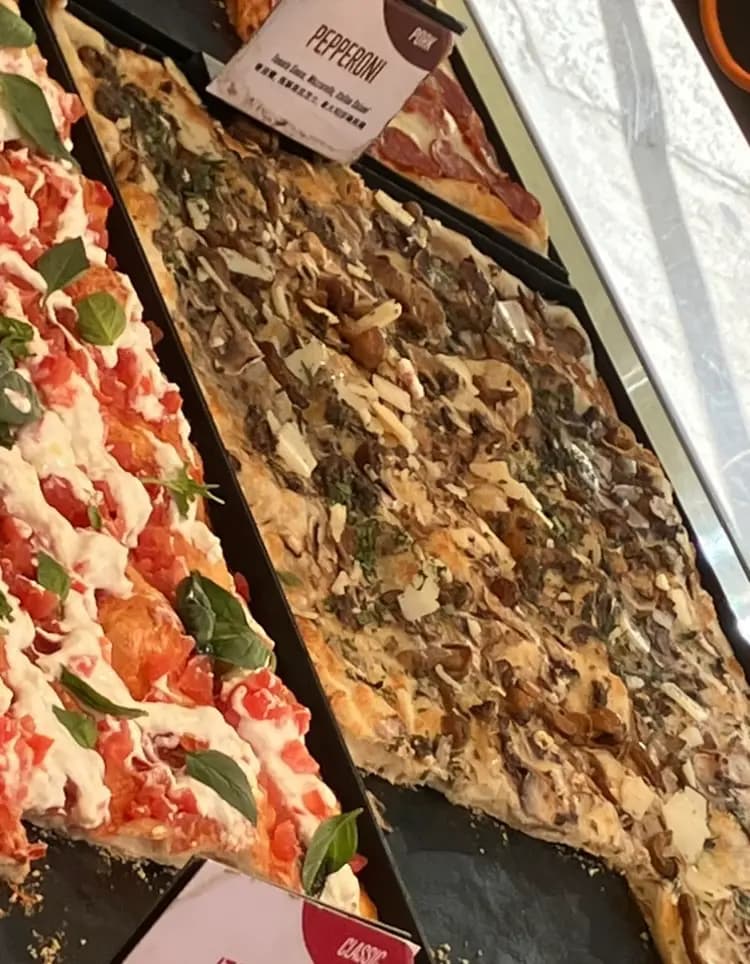 Alice Pizza (閣麟街) photo 2