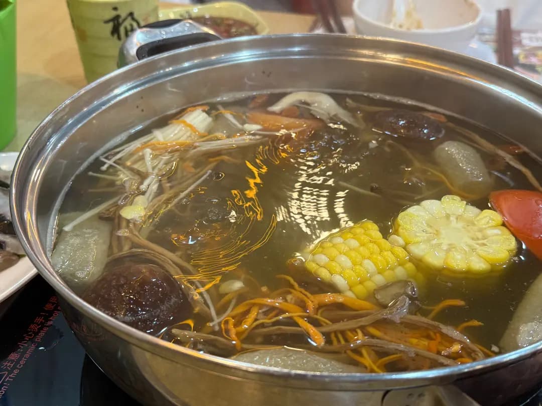 老三火鍋雞煲海鮮放題 photo 2