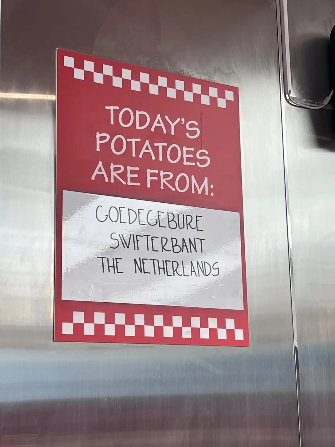 FIVE GUYS photo 3