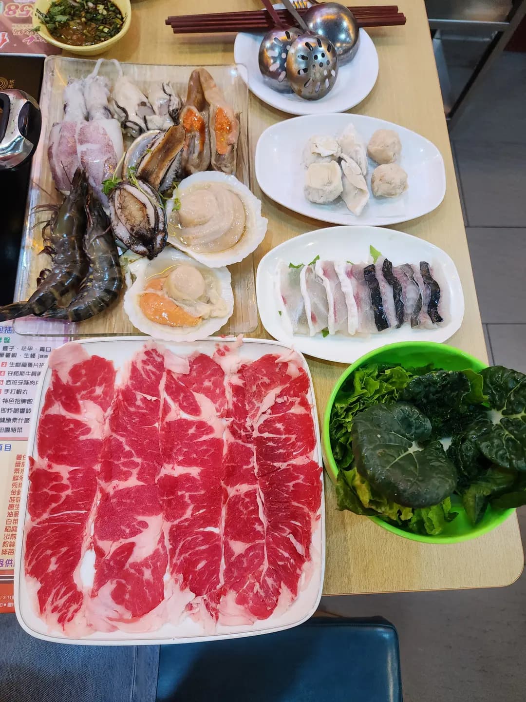 老三火鍋雞煲海鮮放題 photo 7