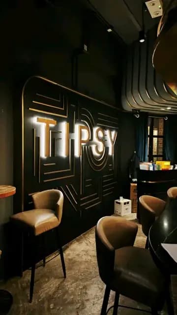 Tipsy Restaurant & Bar photo 2