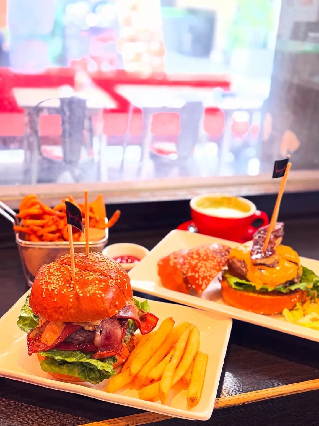 Burgeroom (Fashion Walk) photo 3