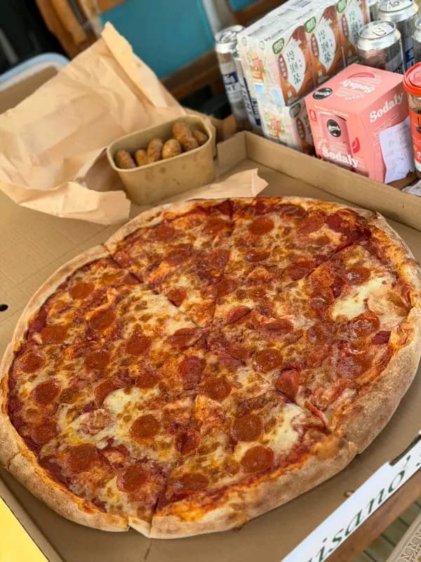 Paisano's Pizzeria photo 2