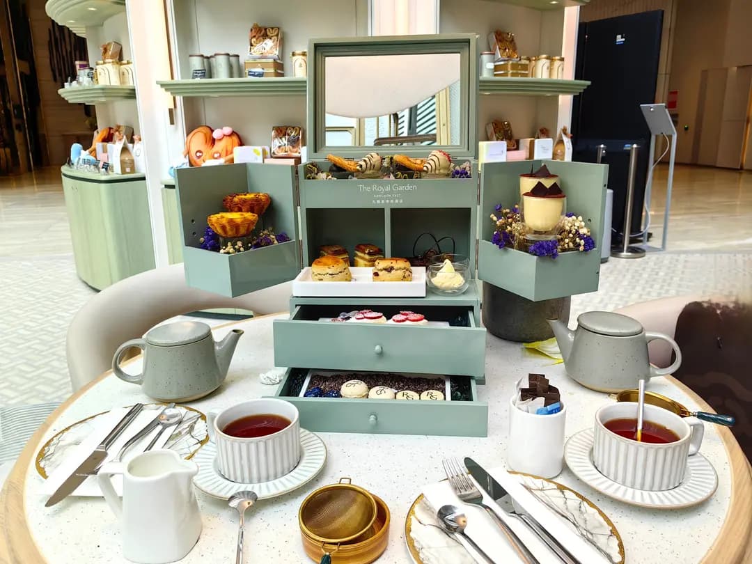 Fine Foods Lounge photo 7