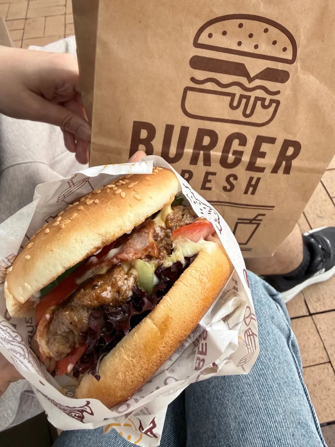 Buono Burger photo 1